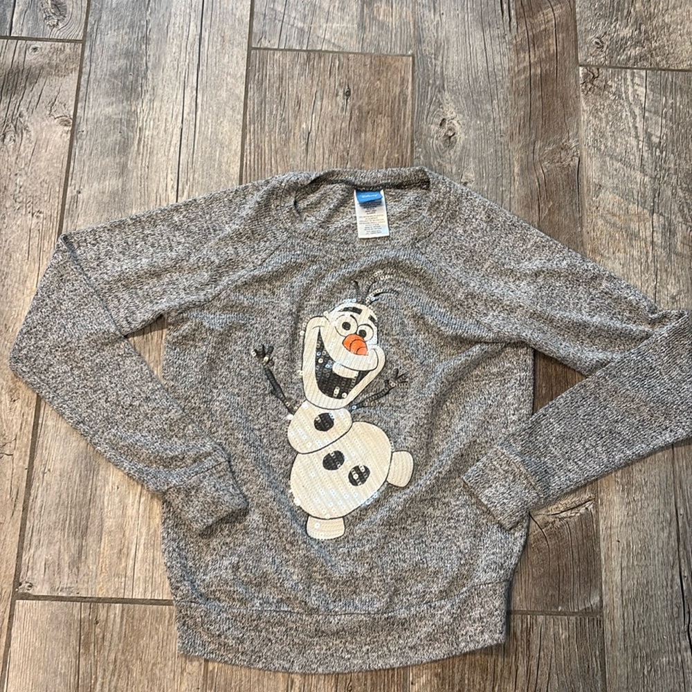 Disney olaf long sleeve sweater xs